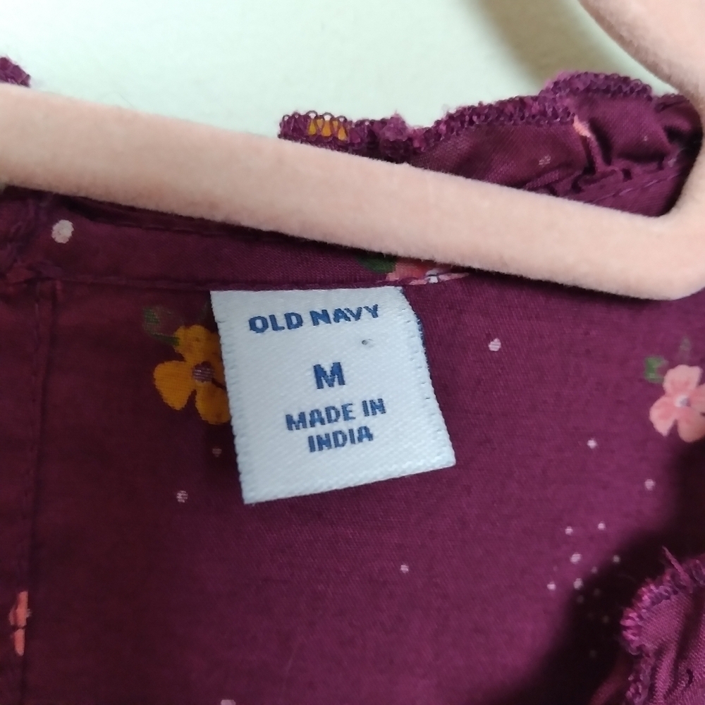 Old Navy Burgundy Floral Lightweight Ruffle Trim Swing Top Size Medium - Picture 8 of 9